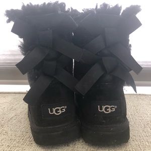 Black bow toddler Ugg boots